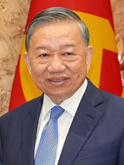 Portrait de Tô Lâm